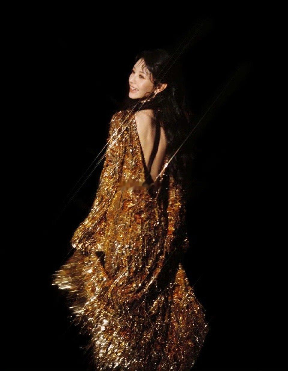 田曦薇星光大赏出图🦋礼服：Gucci by Demna 2026春夏首季作品珠