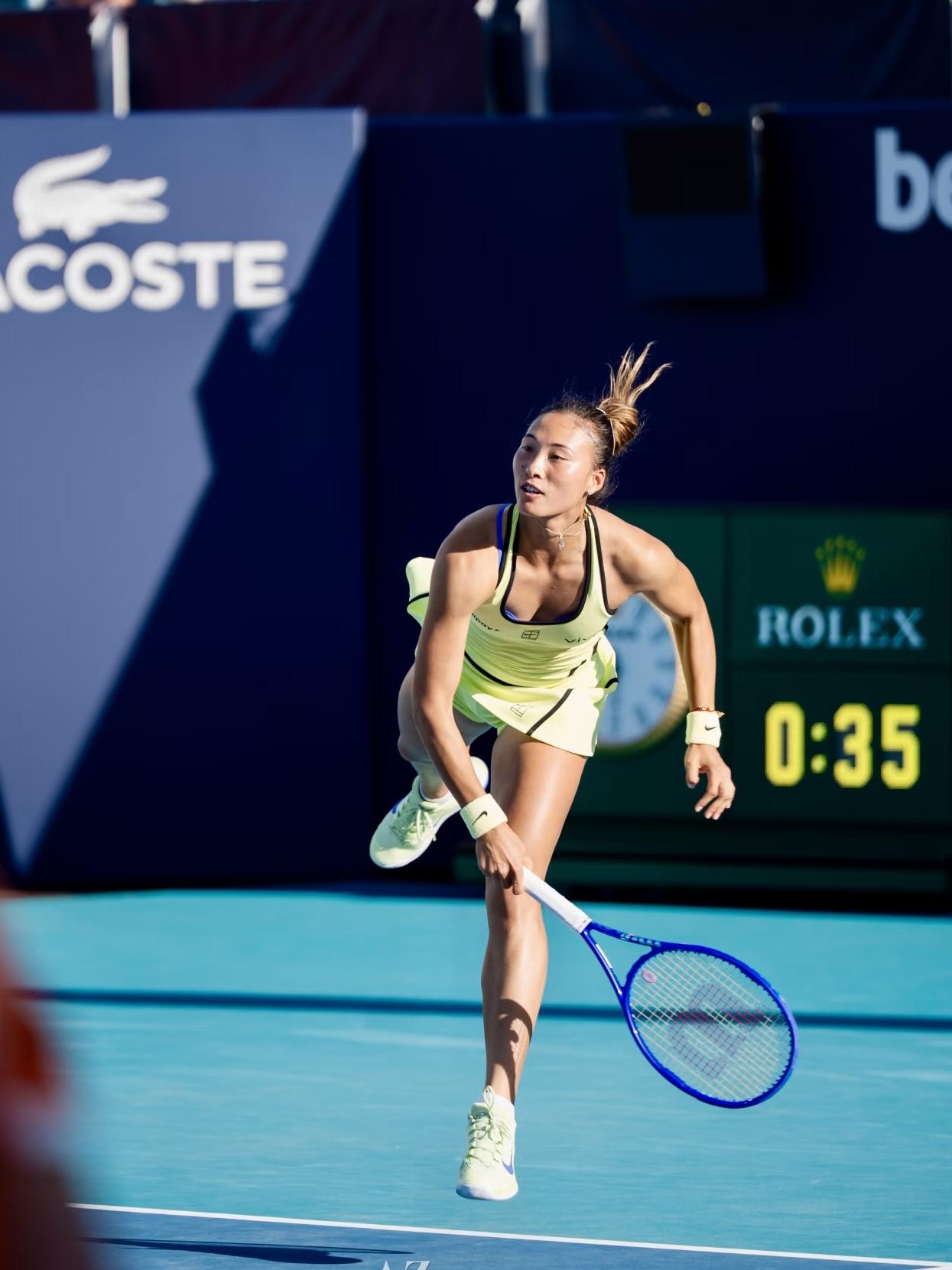 郑钦文复盘逆转凯斯之战郑钦文复盘迈阿密逆转凯斯：首盘适应慢、接发被动遭压制。次盘