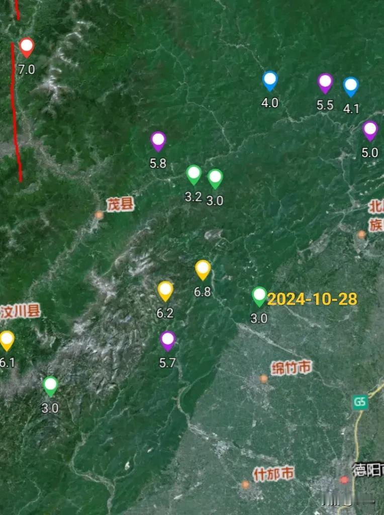 28日下午16时54分四川龙门山断裂带附近发生地震，地震发生于东经104.22，