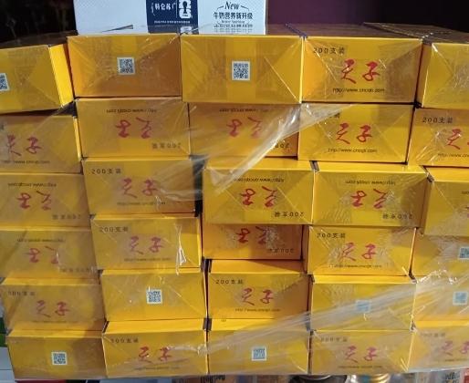 今年的烟，真是越卖越心寒。连天子这种以前不亏的牌子，现在一条也得亏二十多。三十条
