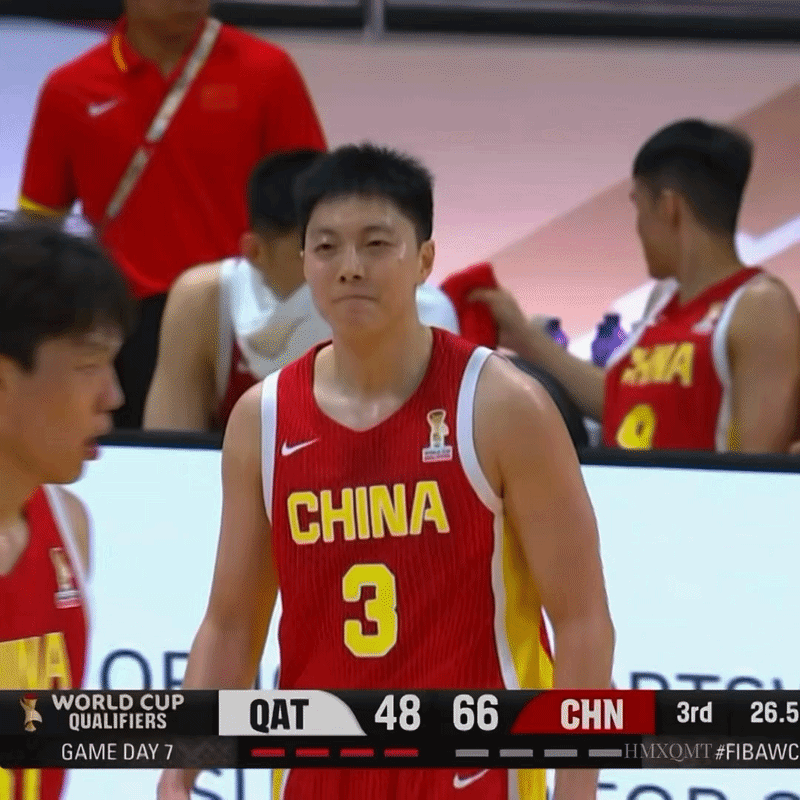 胡明轩FIBA世界杯中国男篮 中国男篮vs卡塔尔男篮比赛里的—— 轩式点赞👍 