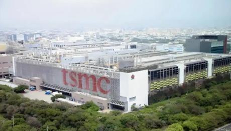 台积电，已经死了！不是死在导弹下，而是死在了中美两国的A4纸上。一边，美国吊销了