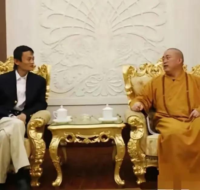 可以肯定地说，
少林寺方丈释永信，是少林寺这1000多年来最具商业头脑的一位僧侣