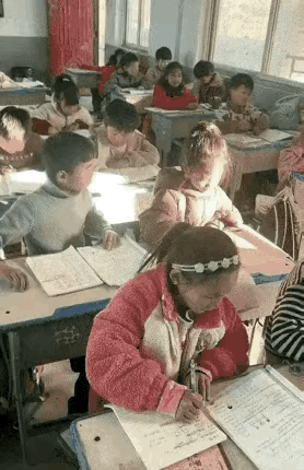 小孩姐：好吧，我现在开始记住他了。