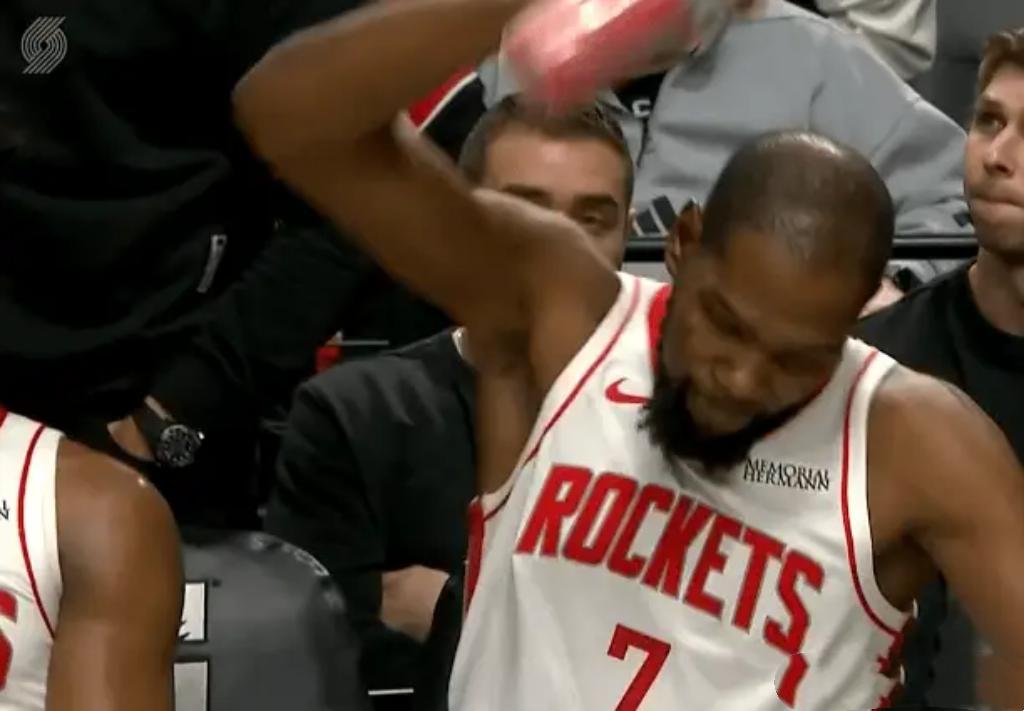 火箭三分太烂了，杜兰特直接摔水杯了

火箭再次输给开拓者，除了杜兰特和谢泼德 ，