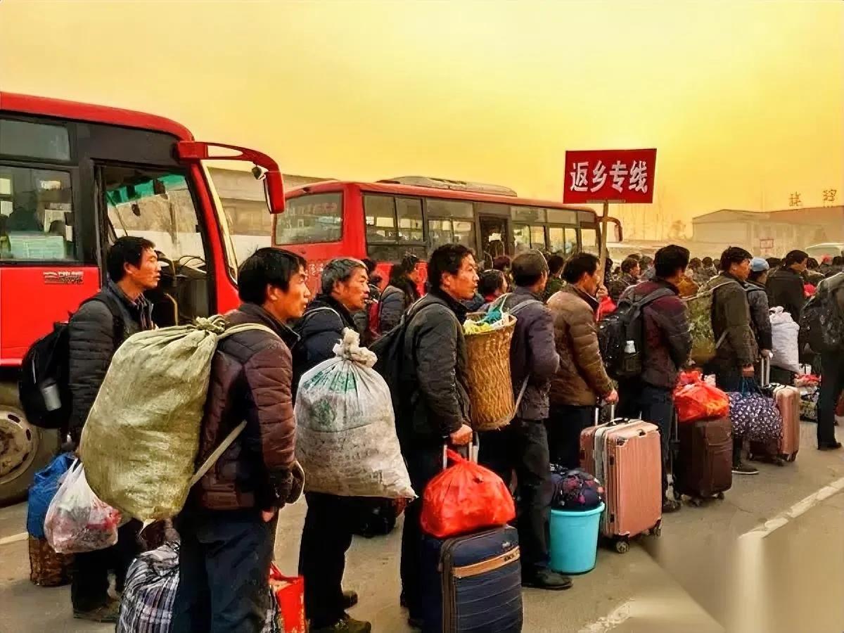农村人为啥想返乡？

真能挡住千万人退路？

说白了，打工族不是想流浪，是城市房