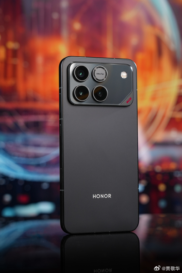 #手机为什么要内置风扇# 简单说说我的真实感受，用过多台内置风扇的手机，OPPO