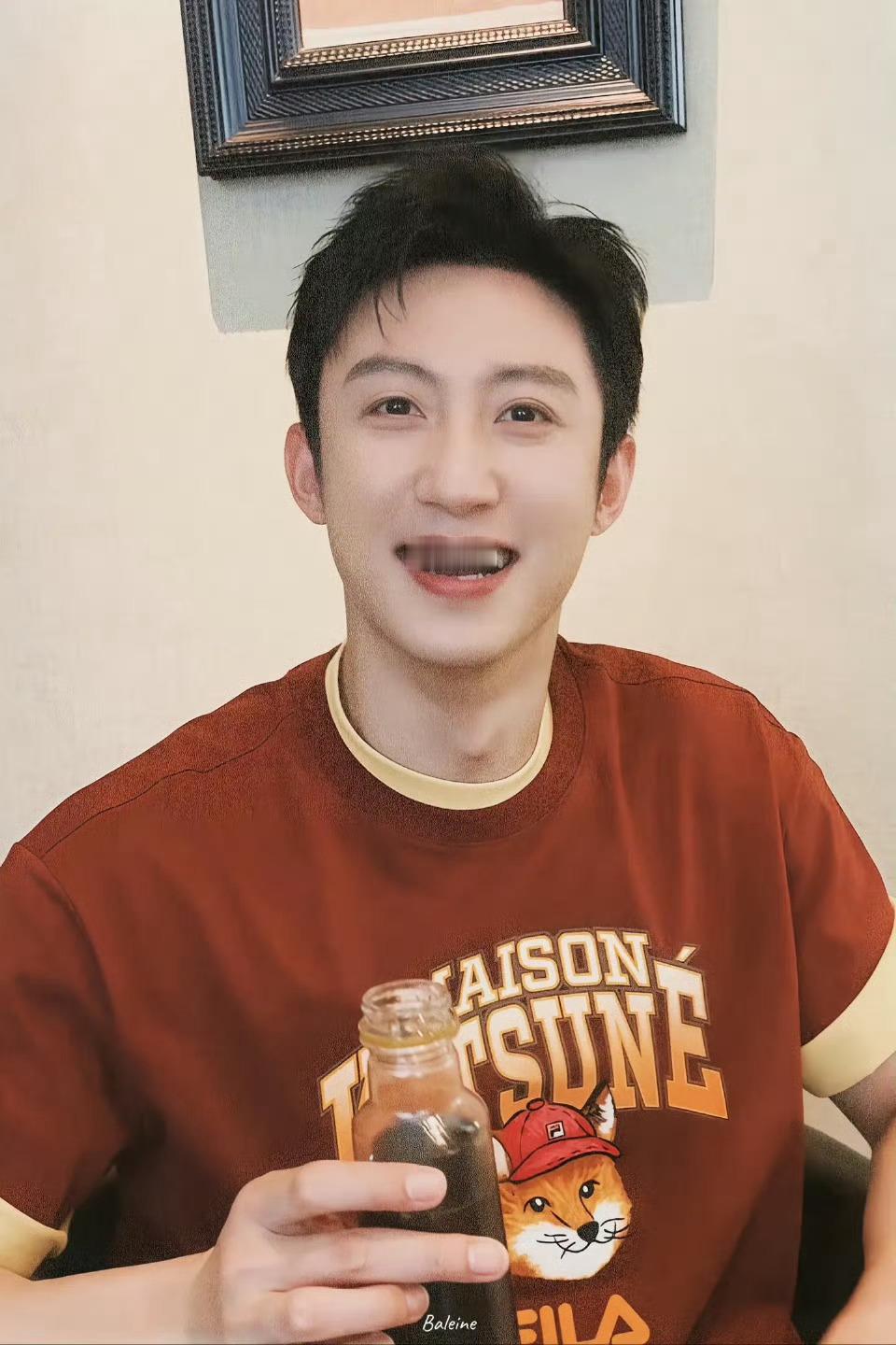 再冷漠的人看到黄景瑜都会笑吧 真的会被黄景瑜的魅力折服！始于颜值身材，陷于性格人