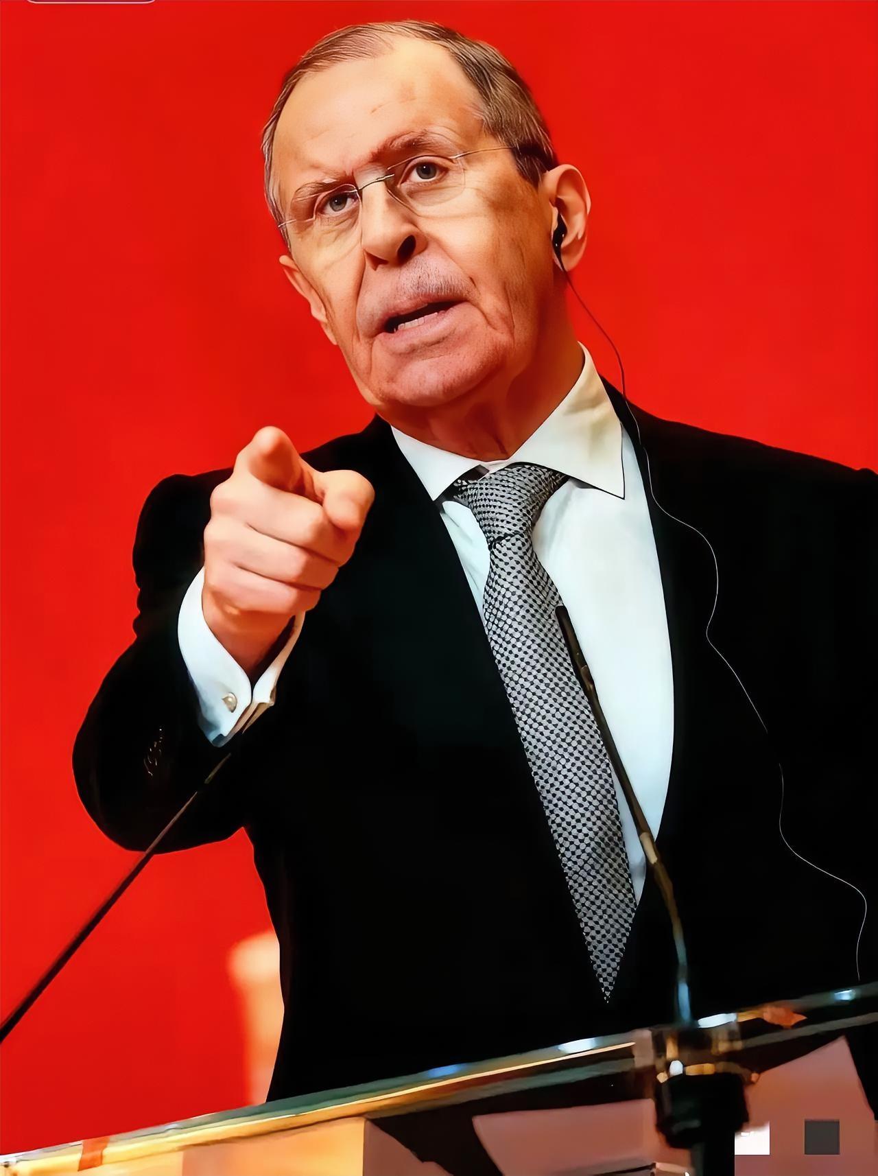 俄罗斯突然撂下狠话！
 
4月28日，俄罗斯外长拉夫罗夫突然撂下狠话：中东必须立