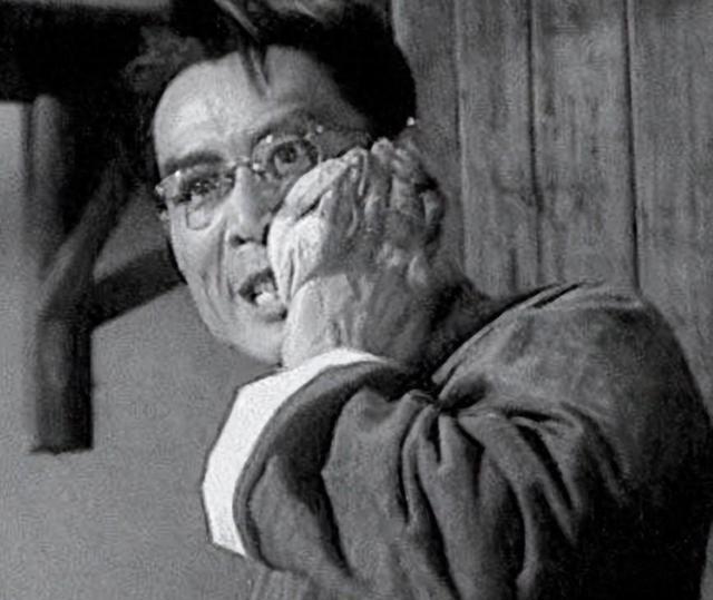 1948年，重庆笼罩在白色恐怖之中。《挺进报》的传播点燃了民众希望，也引来了国民