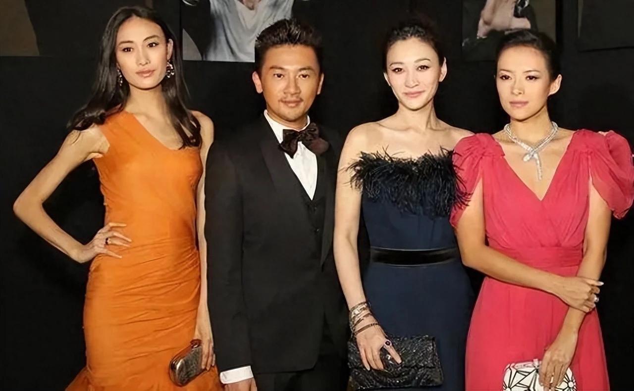 几位美女合照，看看谁最抢眼呢？

连合照总是爱抢风头的章子怡也满脸不悦地靠边站了