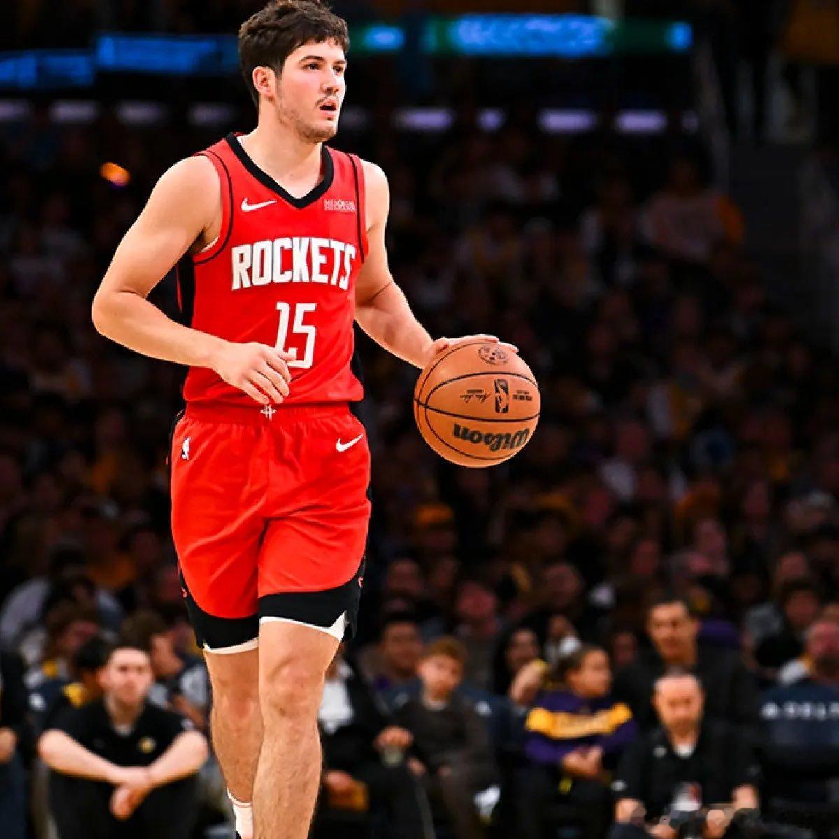 今天的谢泼德：出战25分钟17分2篮板4助攻5三分今天10中5的三分，最后时刻都