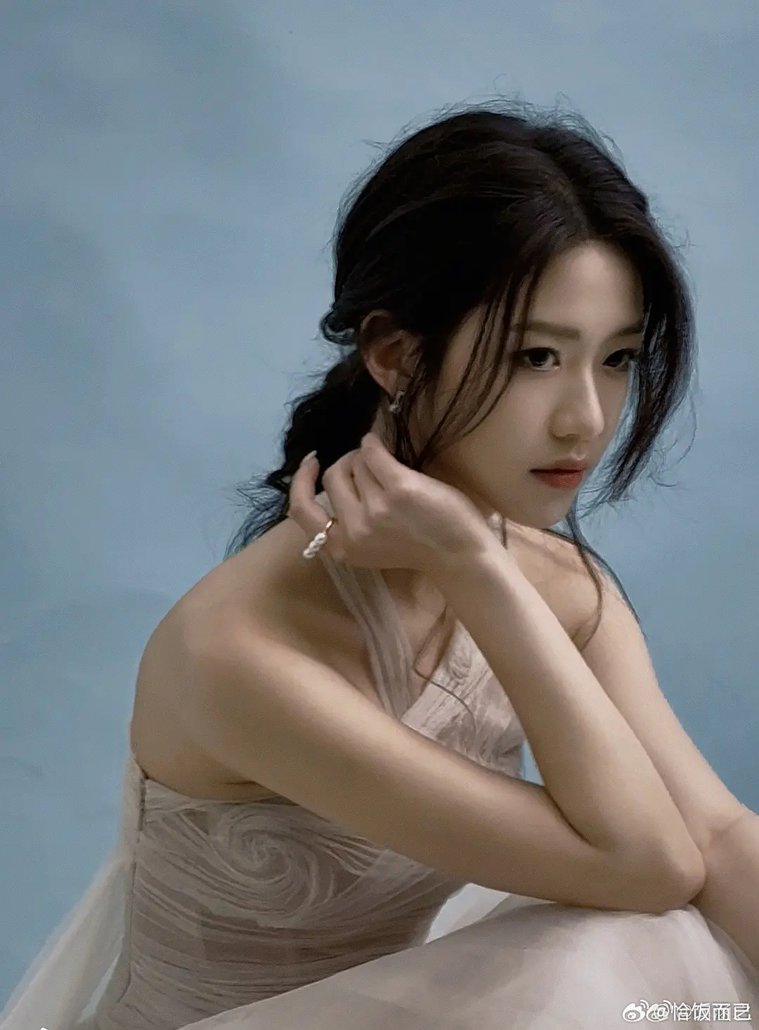 向涵之四百多天没进组了 三里屯姐妹花里资源最差的… ​​​