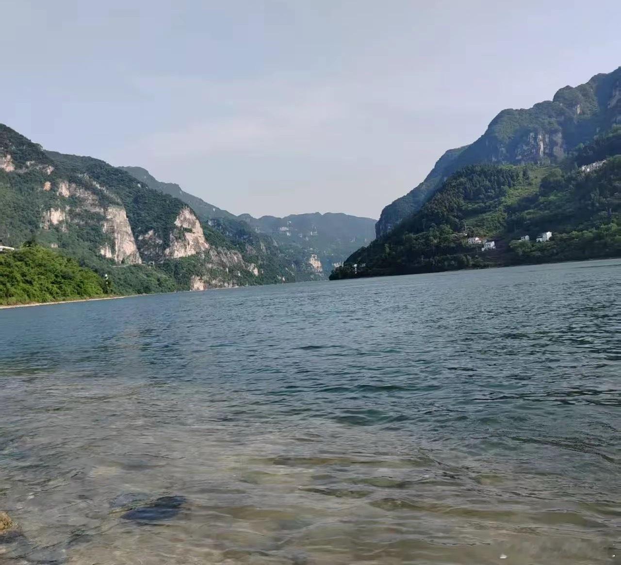下周需要观察，科创50指数能否企稳回升。​科创50指数，率先回补4月初的缺口，也