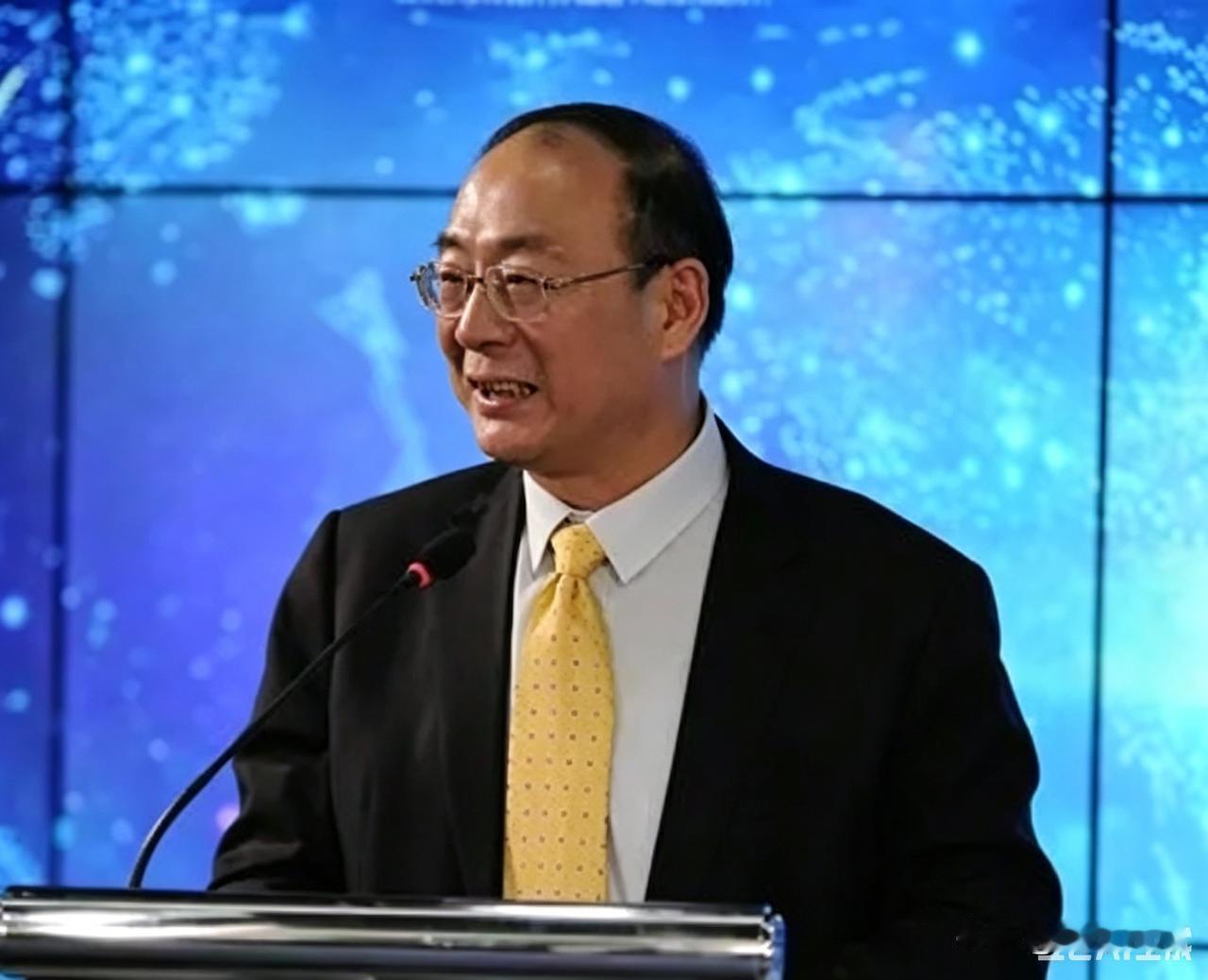 金灿荣拆解美国政坛风波：格雷厄姆突然离世，根本撼动不了特朗普大局
 
美国政坛最