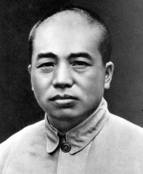 1974年，彭德怀去世时，临终想见朱德，他一次一次地向看守请求，可谁也不告诉朱德