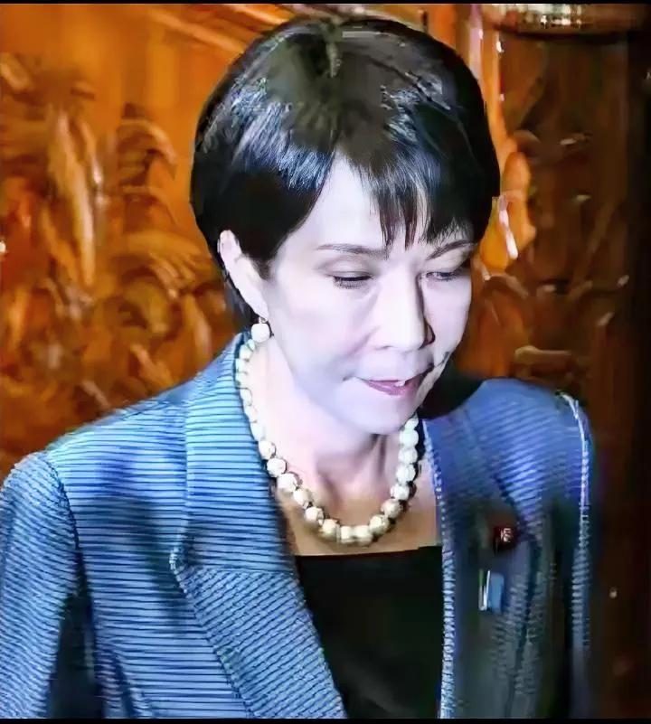 高市早苗改口示好中国，
日本国内早已骂声一片

首相账号评论区沦陷，
网友怒吼成