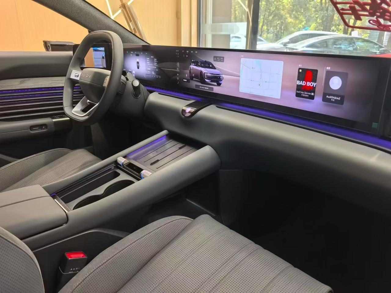 这款奥迪E5 Sportback的内饰是比较符合我的胃口的，整车的风格比较统一，