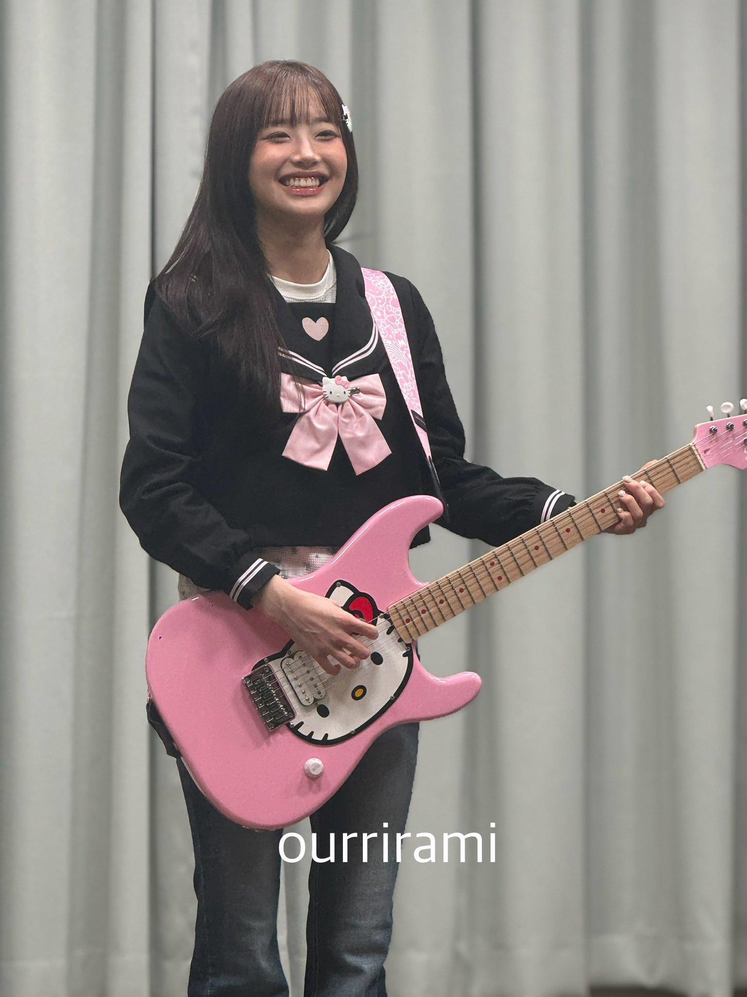 PINK ROCK CHUU ˚₊·—̳͟͞͞♡ 🎀🎸 