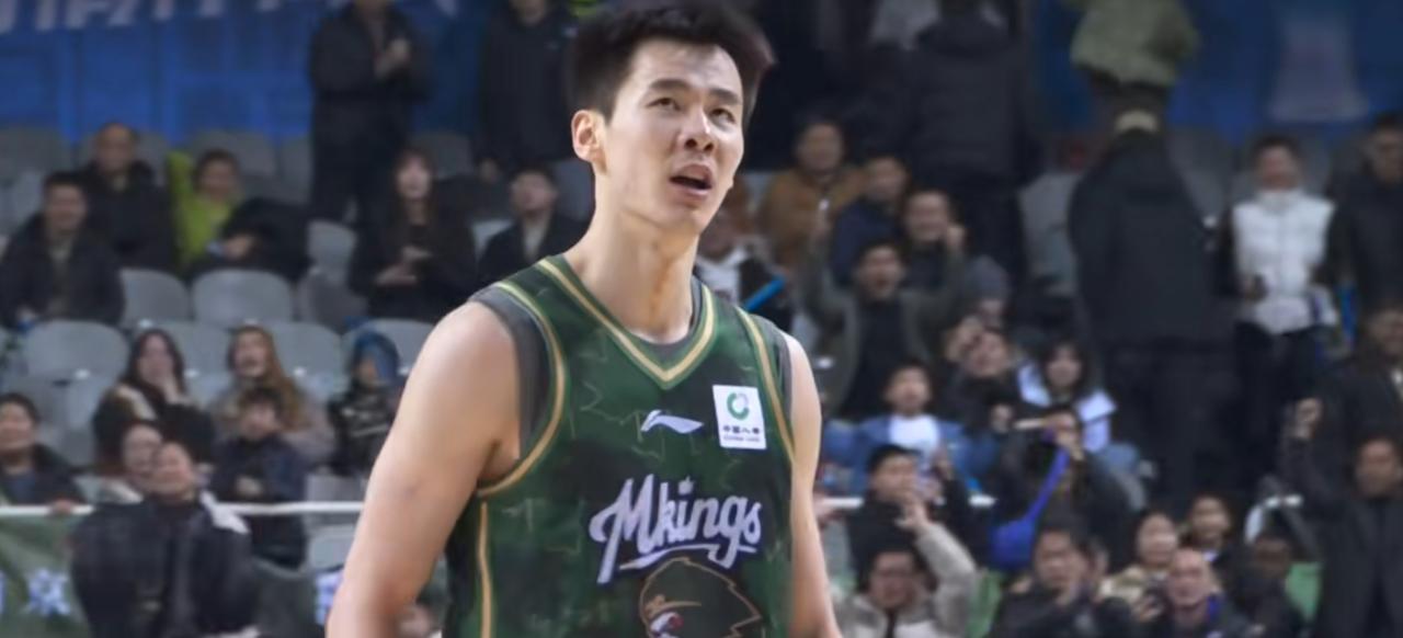 一场无比精彩的比赛！
郭昊文这场比赛简直神了！全场打了46分钟，这体力和耐力太惊