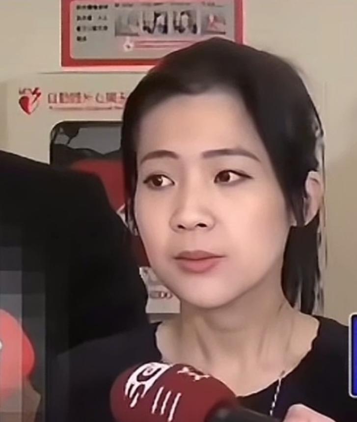 强将手下无弱兵，继郑丽文之后，国民党籍 “立委” 徐巧芯说，台湾人本来就是中国人