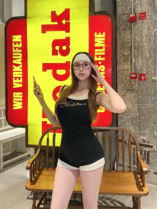 运动甜心辣妹outfit