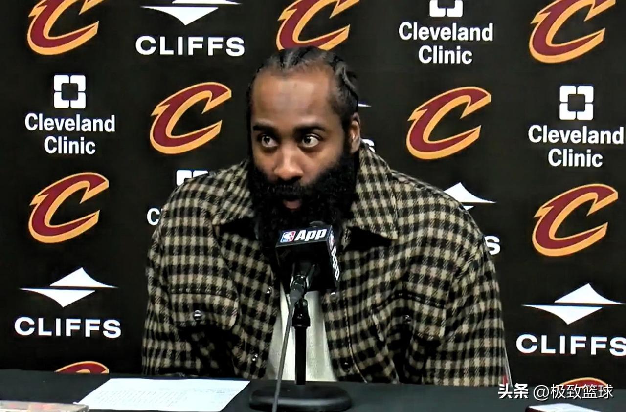 骑士老将哈登真是语出惊人啊！
直言在NBA“忠诚”被过分高估。

今日骑士客场对