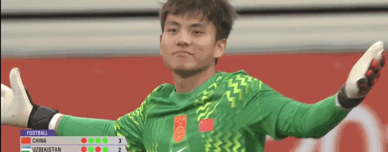 乌兹别克斯坦门将很有挫败感，连续两场比赛，乌兹别克斯坦点球都输了，当然主要责任不