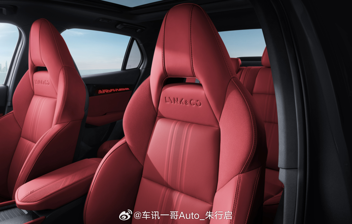 第三代领克03将推出大尾翼版本，将于3月5日推出。它将基于2.0T车型打造，搭载