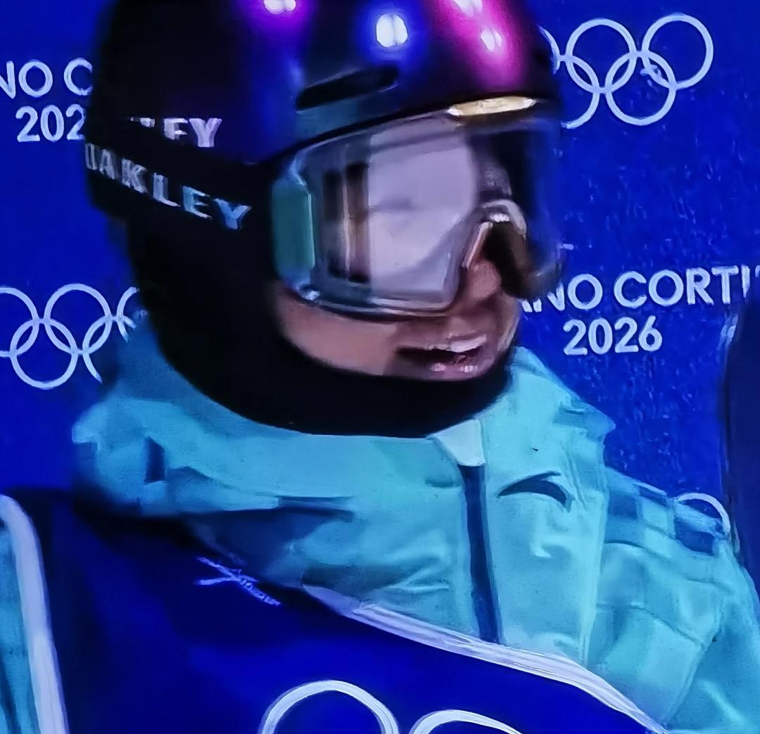 太漂亮了，太振奋人心了！

四位中国运动员全部跻身冬奥会自由式滑雪空中技巧决赛！