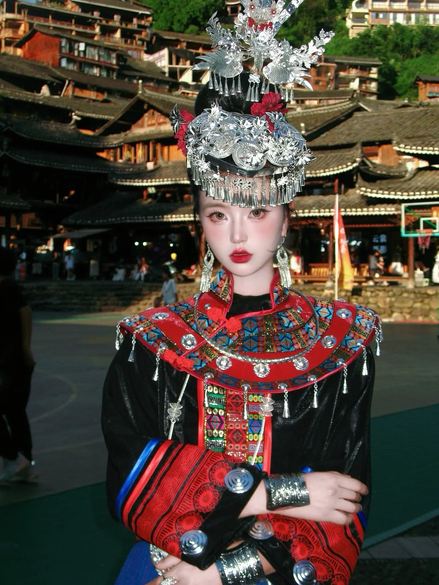 在千户苗寨拍到回头率超高的苗服写真…
