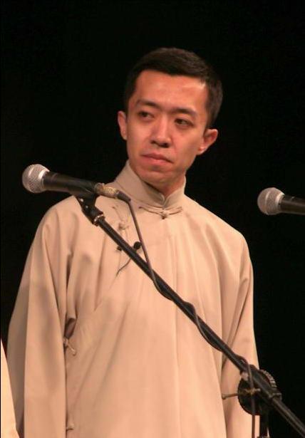 相声演员，李菁说，对郭德纲，我就一个评价，勤奋和执着，他一直坚持创作，这个不容易