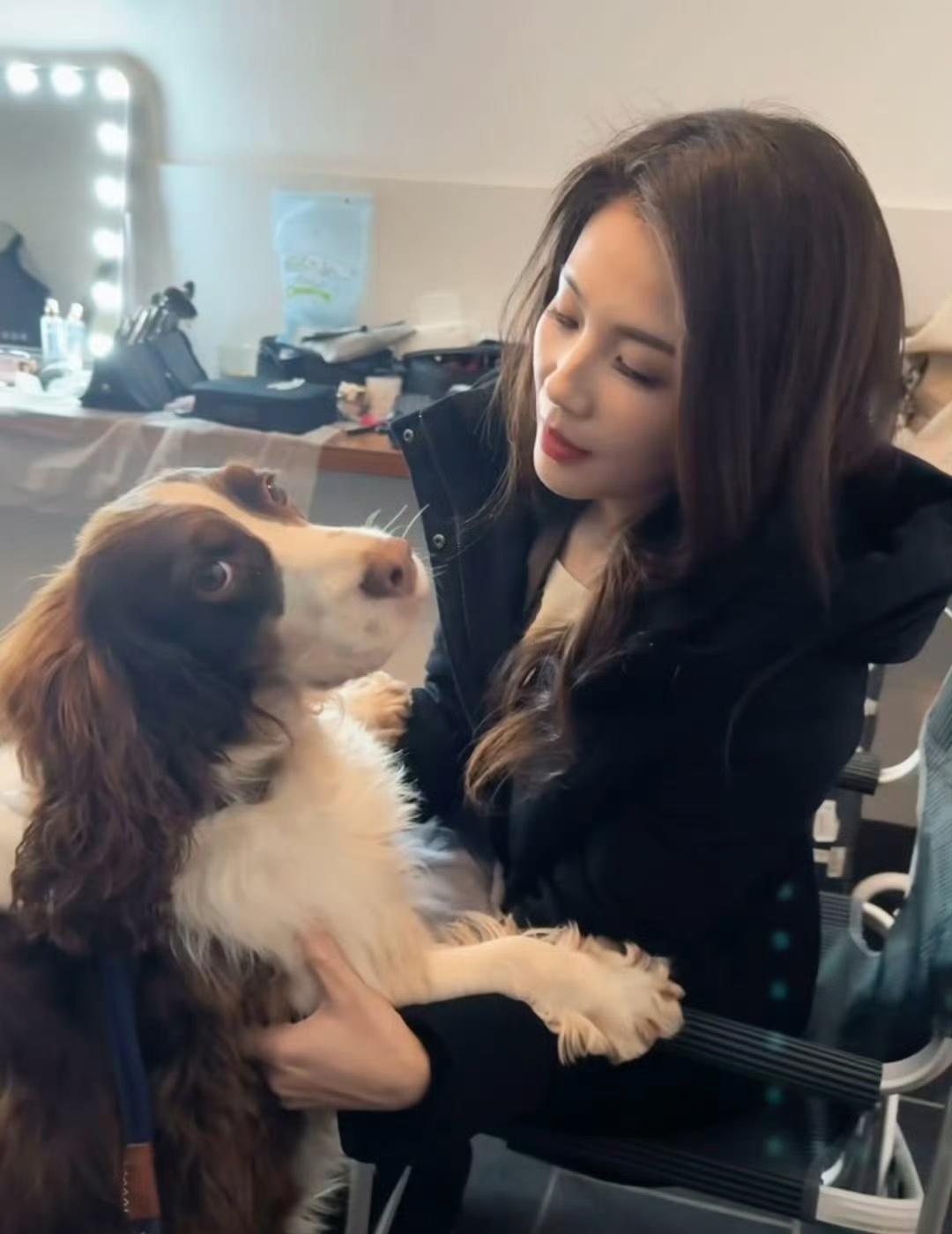 桃桃未解之谜～刘涛到底说的是“别舔我啊”还是“别亲我啊”[干饭人] ​​​