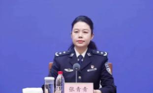 张青青这操作绝了！
比电视剧精彩


张青青的双面人生被网友揭穿
不是伪装不行