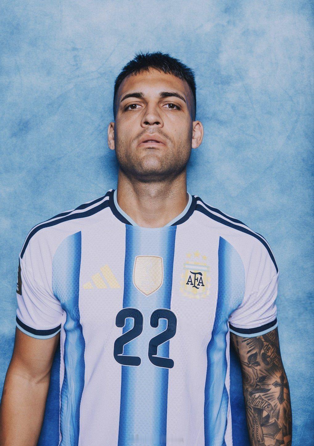 劳塔罗·马丁内斯将首发对阵佛得角🐂 🇦🇷阿根廷球迷俱乐部斯卡洛尼执教阿根廷