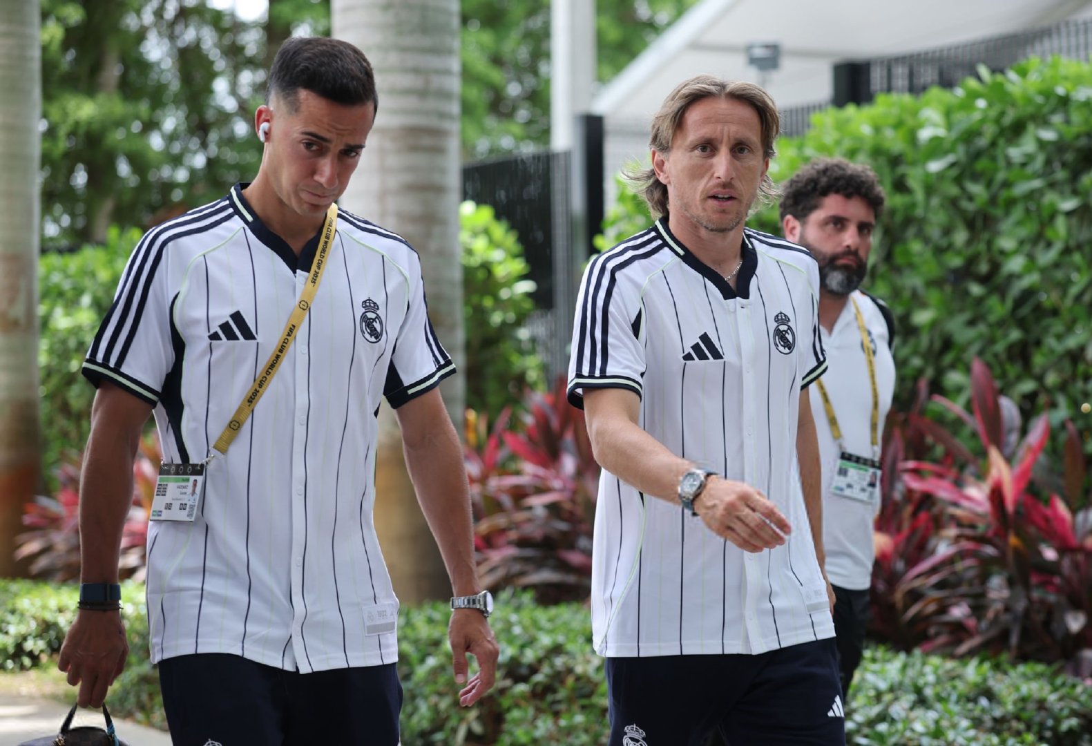 -“你为皇马赢得了 23 座冠军奖杯，还出战了 402 场比赛。接下来你还有什么