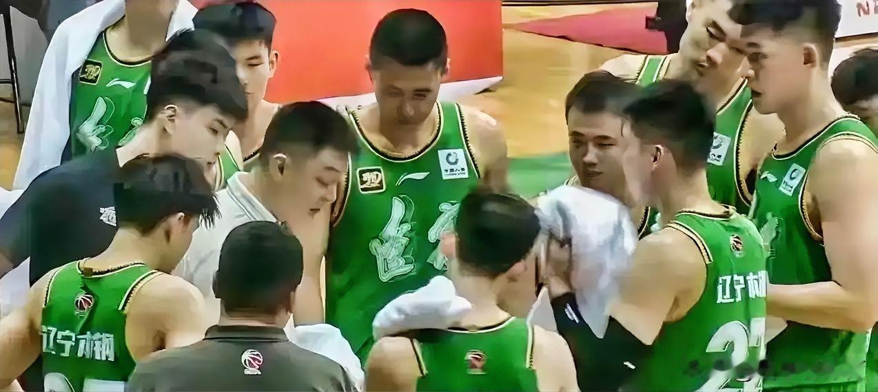 俱乐部杯赛辽篮首战江苏队，大胆预计一下辽宁队首发主力阵容。
俱乐部杯赛明日12月