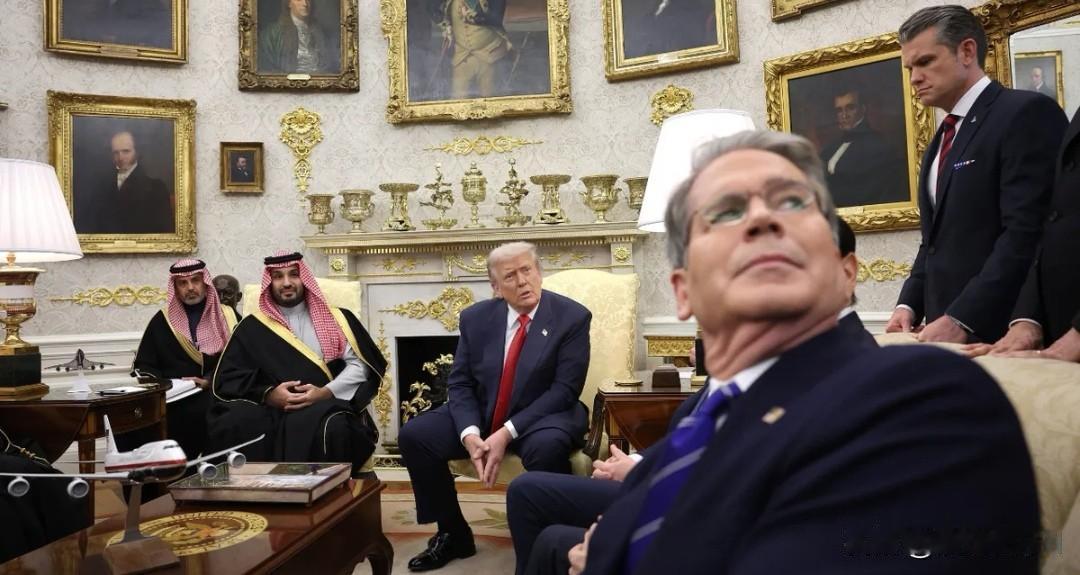 特朗普催贝森特给中国打电话，急着要农产品订单。
 
10月底中美釜山会晤后，白宫