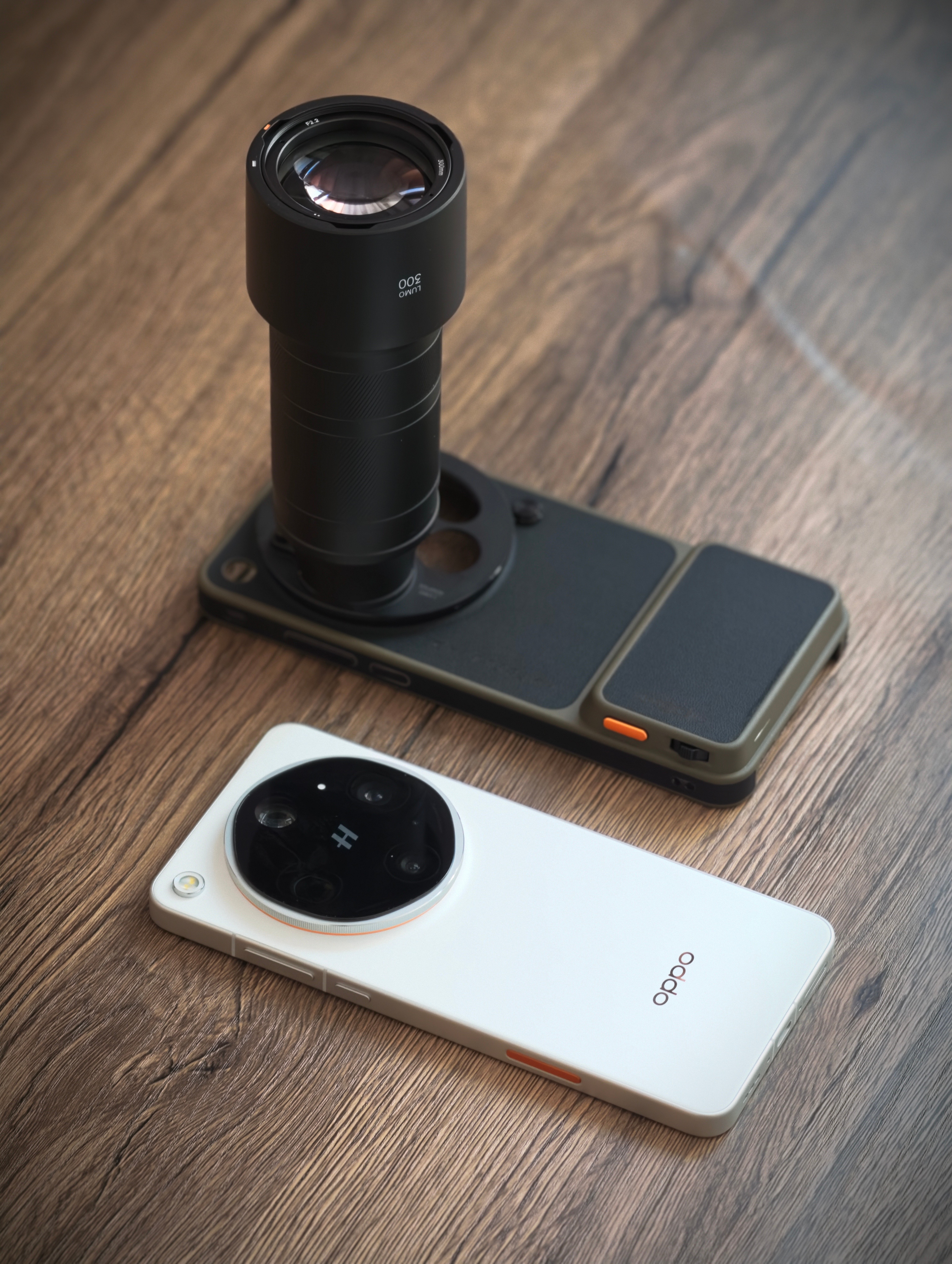 9.9租的 OPPO Find X9 Ultra 增距镜到了～好大一只，等五一去