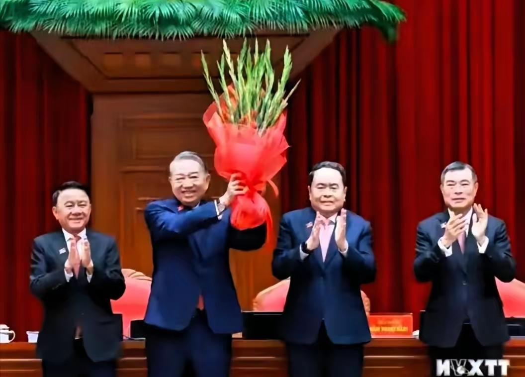 陈青敏2024年担任越南国会主席，十四大之后，又向中央走了一步。
看准自己的位置