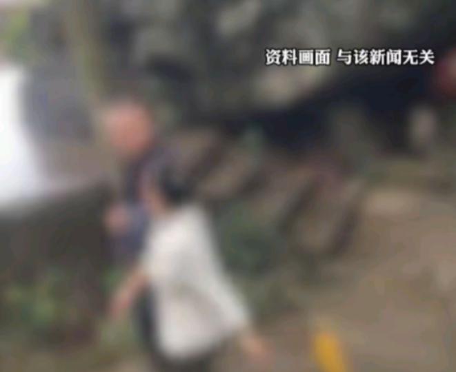 上海，男子跟妻子感情不好，二人长期分居生活，夫妻关系早就名存实亡。男子缺钱花，找