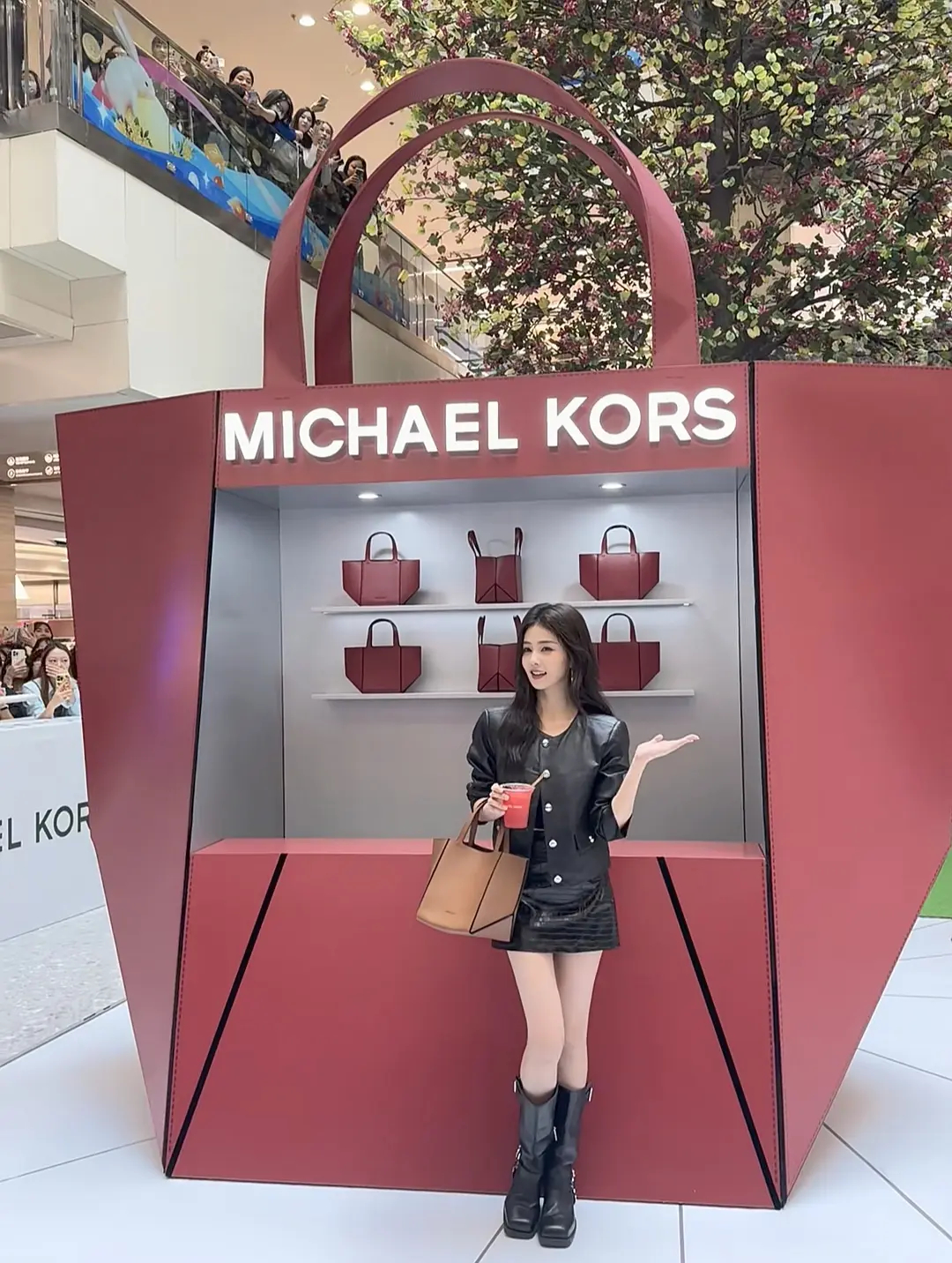 白鹿今日好白好长的腿，今天状态真是超级好了 ​​​