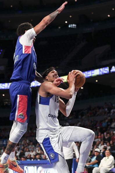 快船与达拉诺·班顿签下一份为期10天的短合同，消息源向 HoopsHype 的迈