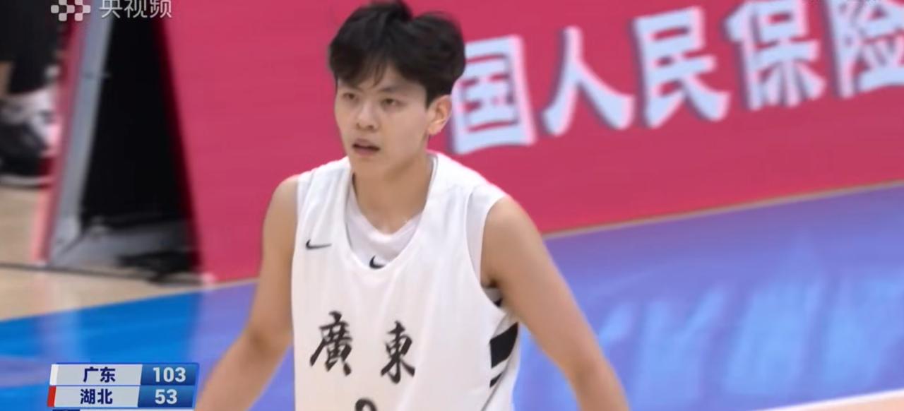 11月7日下午，全运会女篮赛场又现一边倒局面，广东女篮以103比57大胜湖北女篮