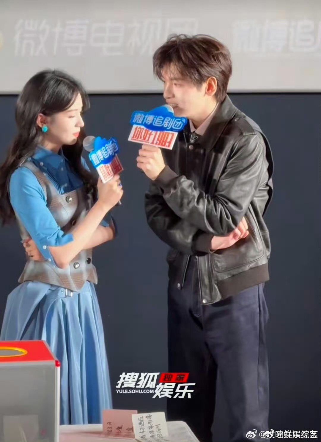 周也翟潇闻合唱情深深雨濛濛 《你好1983》追剧团名场面！翟潇闻化身小老师教周也