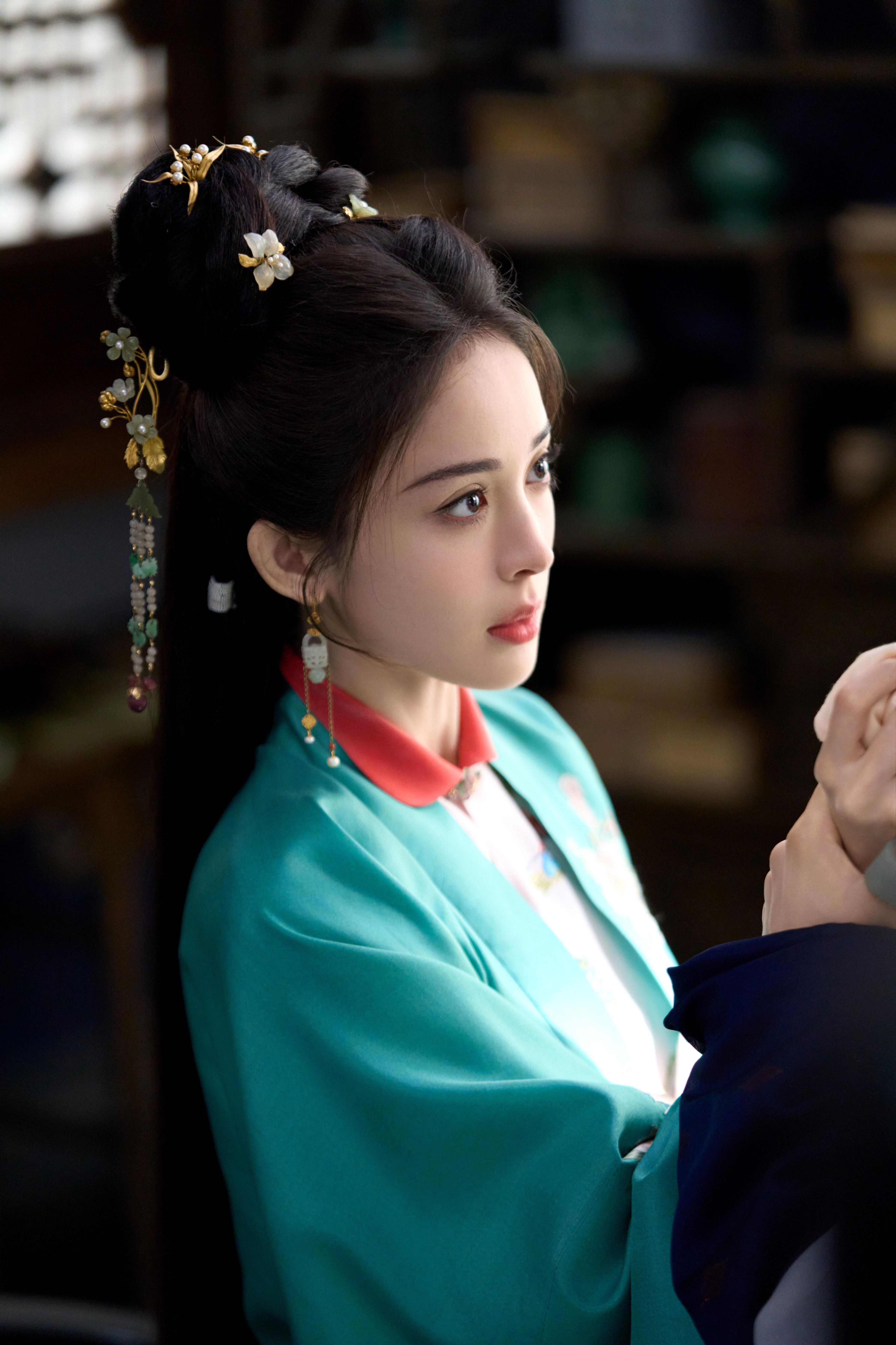 荣善宝眼里有小珍珠娜扎荣善宝青衣造型  娜扎玉茗茶骨轻易造型剧照九宫格，谁懂荣善