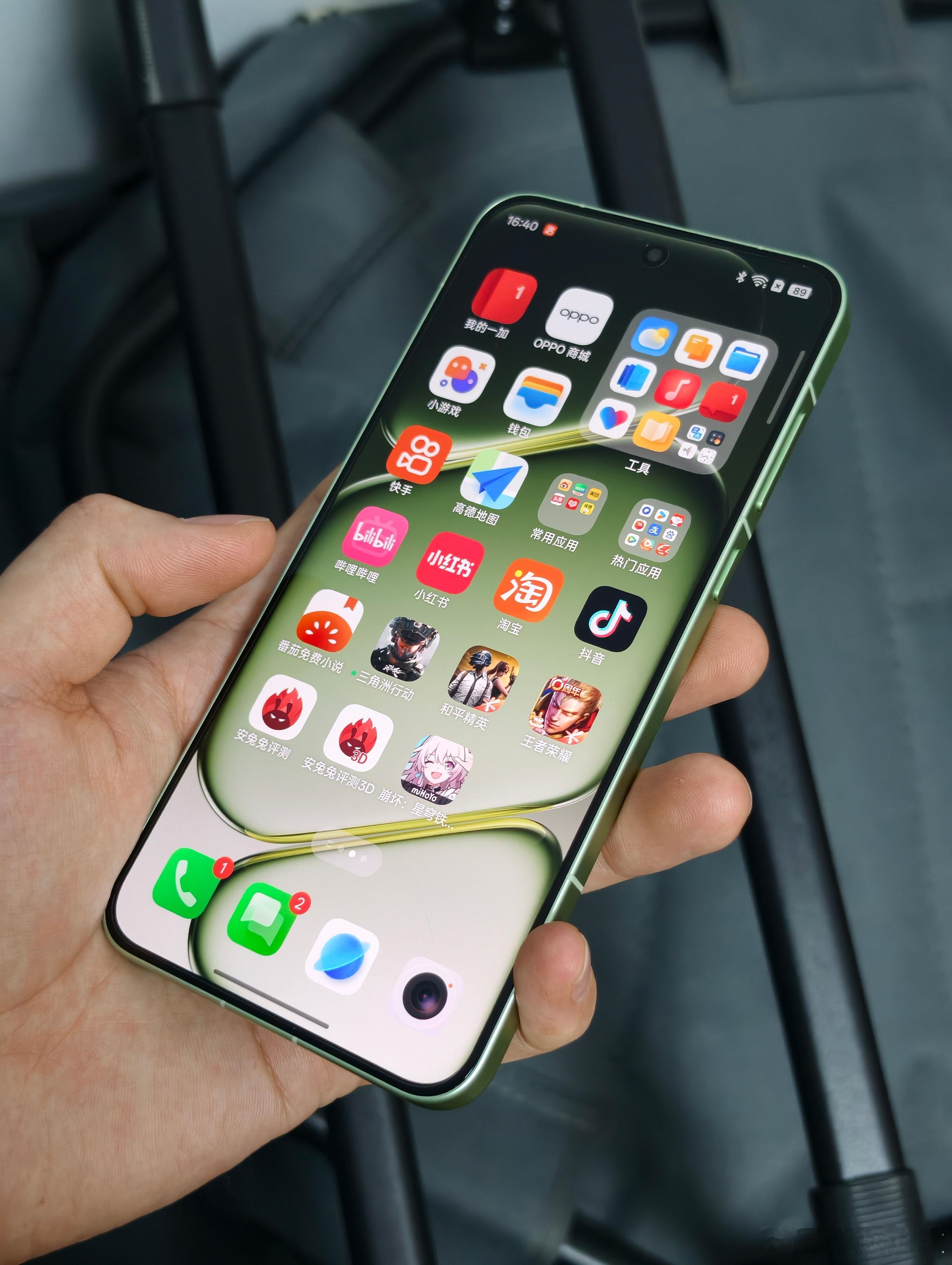 打算把Ace 6T收起来了，但看到这个“掠影绿”的配色还是忍不住给大家分享下，真