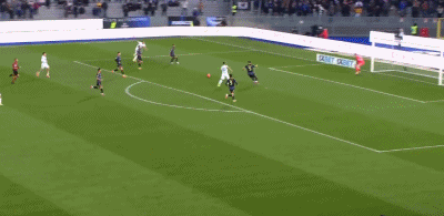 【意甲】比萨0比2国米北京时间11月30日意甲联赛第13轮，比萨主场对阵国际米兰