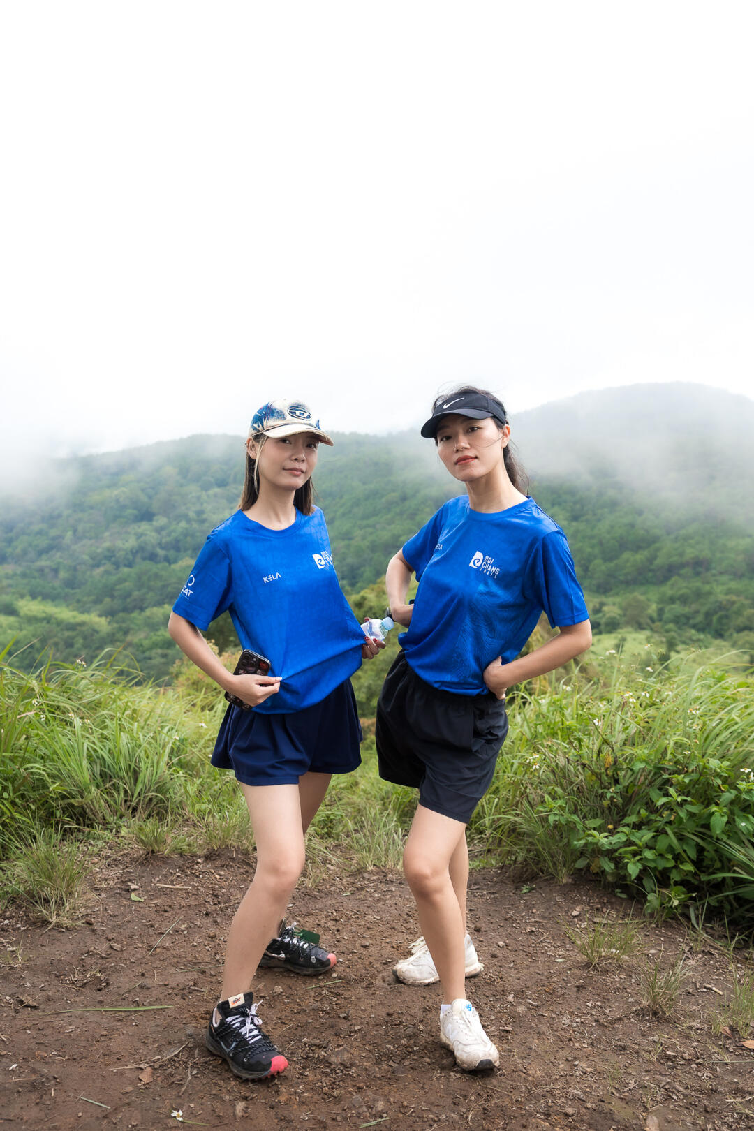 和🇹🇭博主霜霜合体做上【运动模特】了