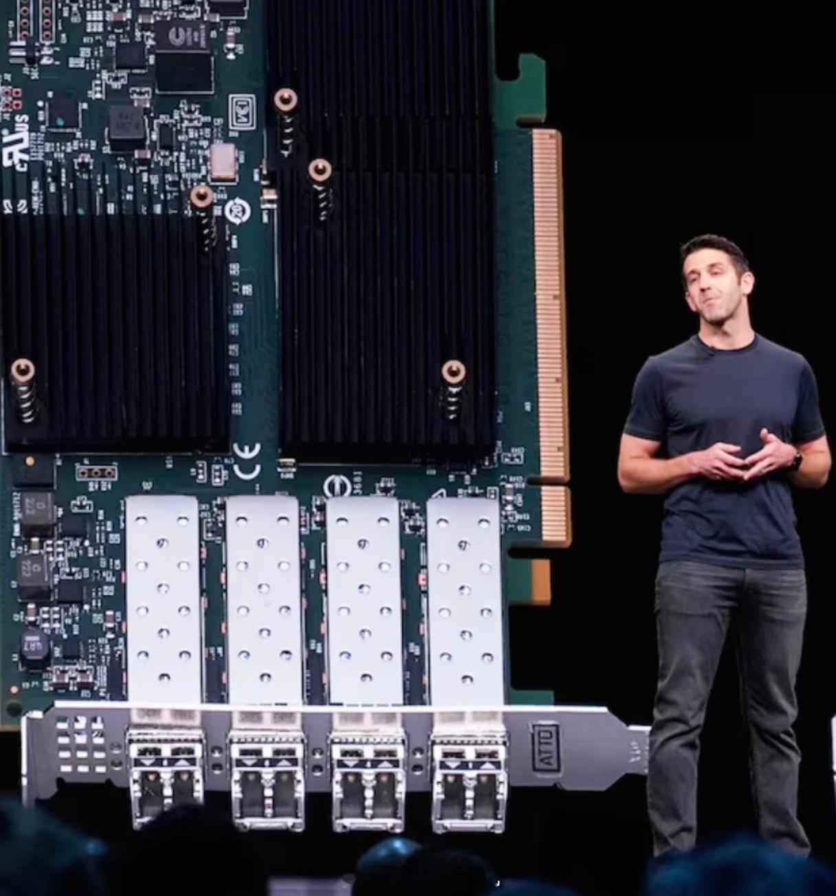 库克不再担任苹果CEO硬件工程高级副总裁约翰·特努斯（John Ternus）接